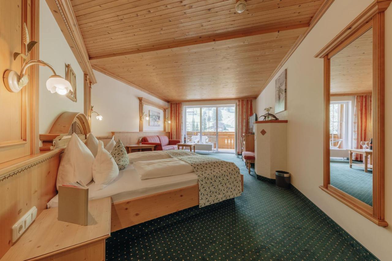 Hotel Hirschen Silbertal Ngoại thất bức ảnh
